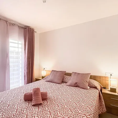 Paradise Palms I Deluxe, Incl. Welcome Package * 코라레호