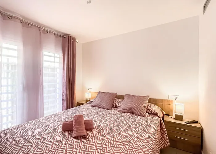 Paradise Palms I Deluxe, Incl. Welcome Package * Κοραλέχο