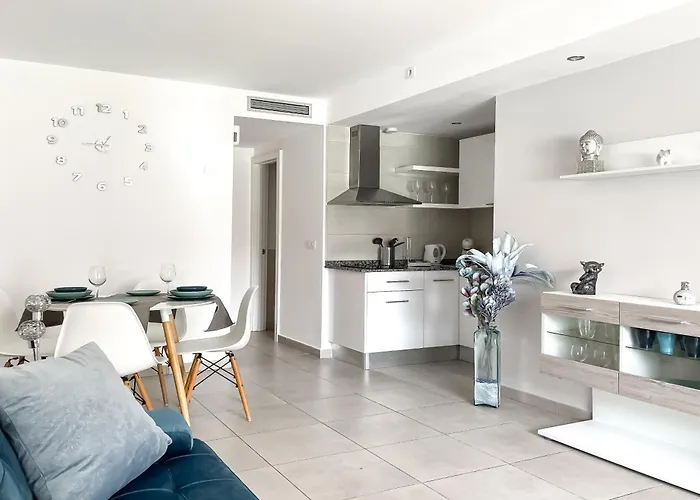 Paradise Palms I Deluxe, Incl. Welcome Package * Κοραλέχο