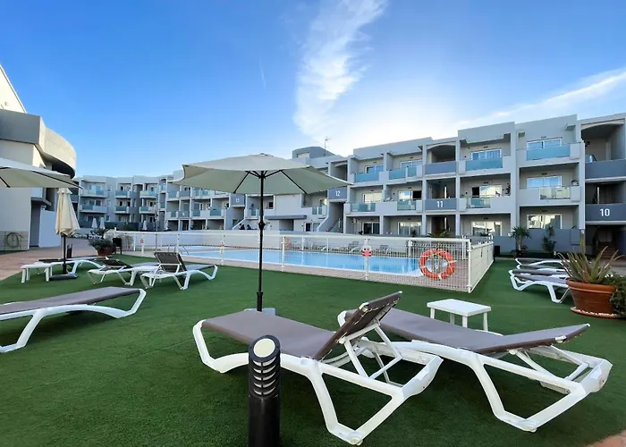 Paradise Palms I Deluxe, Incl. Welcome Package * Κοραλέχο