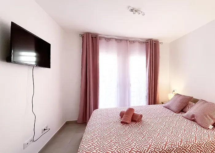 Paradise Palms I Deluxe, Incl. Welcome Package Κοραλέχο
